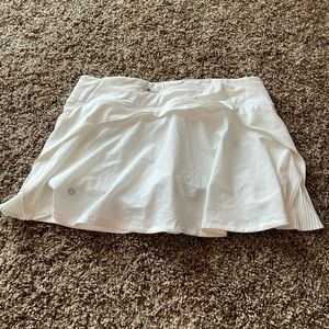 Lululemon play off the pleat skirt